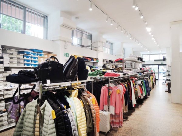 negozio in vendita a Milano in zona Città Studi