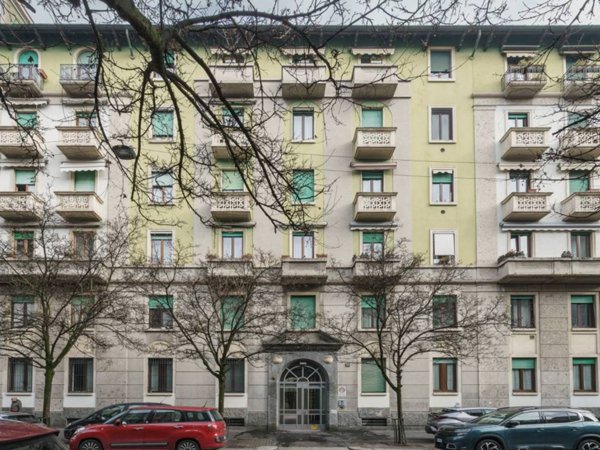appartamento in vendita a Milano in zona Sempione