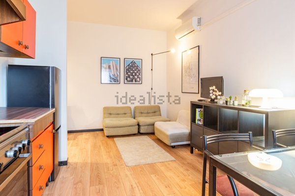 appartamento in vendita a Milano in zona Lorenteggio