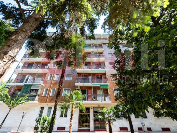 appartamento in vendita a Milano in zona Famagosta