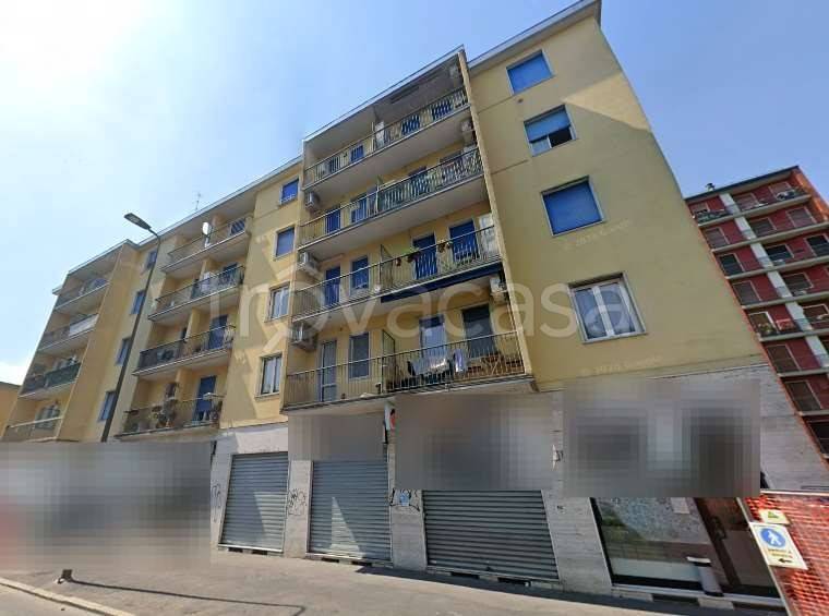 locale di sgombero in vendita a Milano