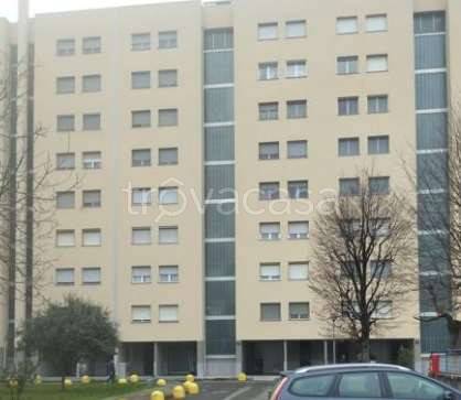 appartamento in vendita a Milano in zona Rogoredo