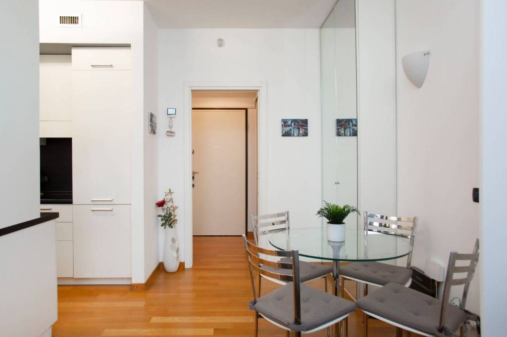 appartamento in vendita a Milano in zona Centro Direzionale