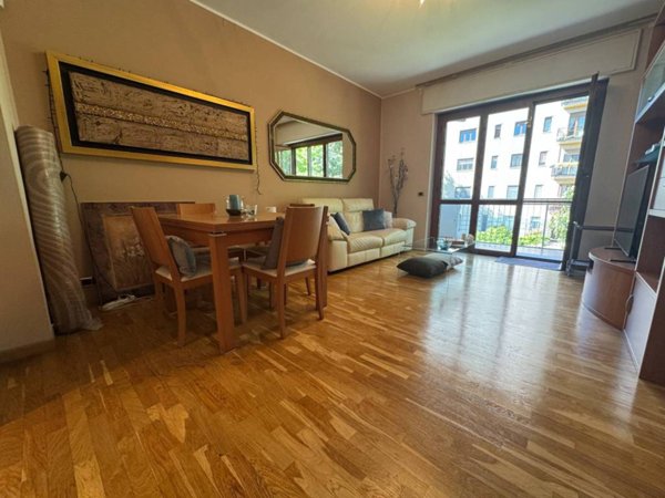 appartamento in vendita a Milano in zona Vigentino