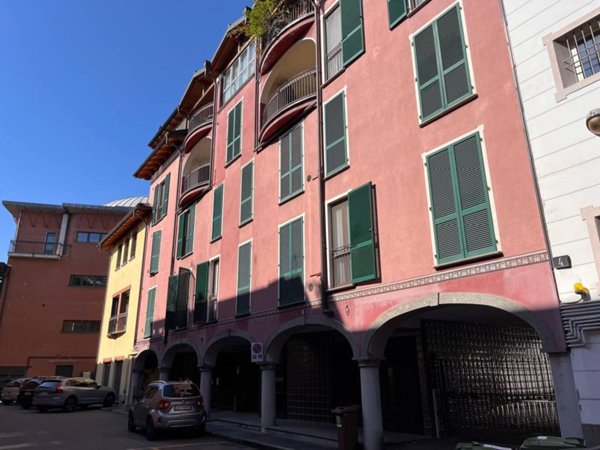 appartamento in vendita a Milano in zona Vigentino