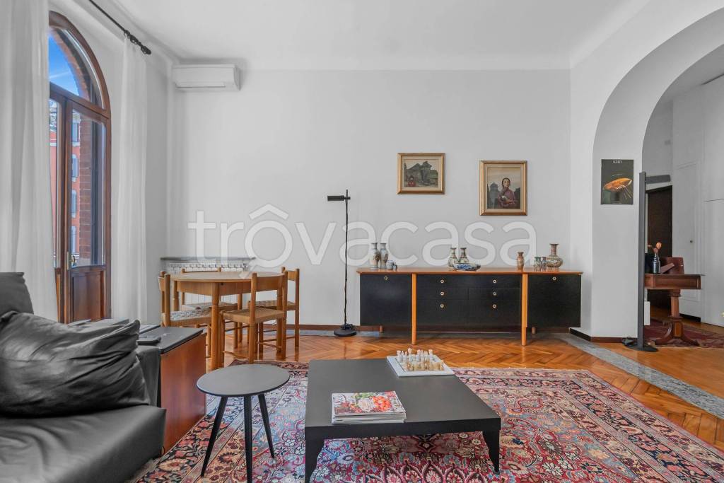 appartamento in vendita a Milano in zona Isola