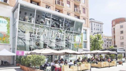 ufficio in vendita a Milano in zona Porta Nuova