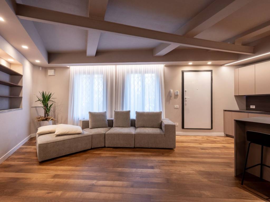 appartamento in vendita a Milano in zona Chiesa Rossa