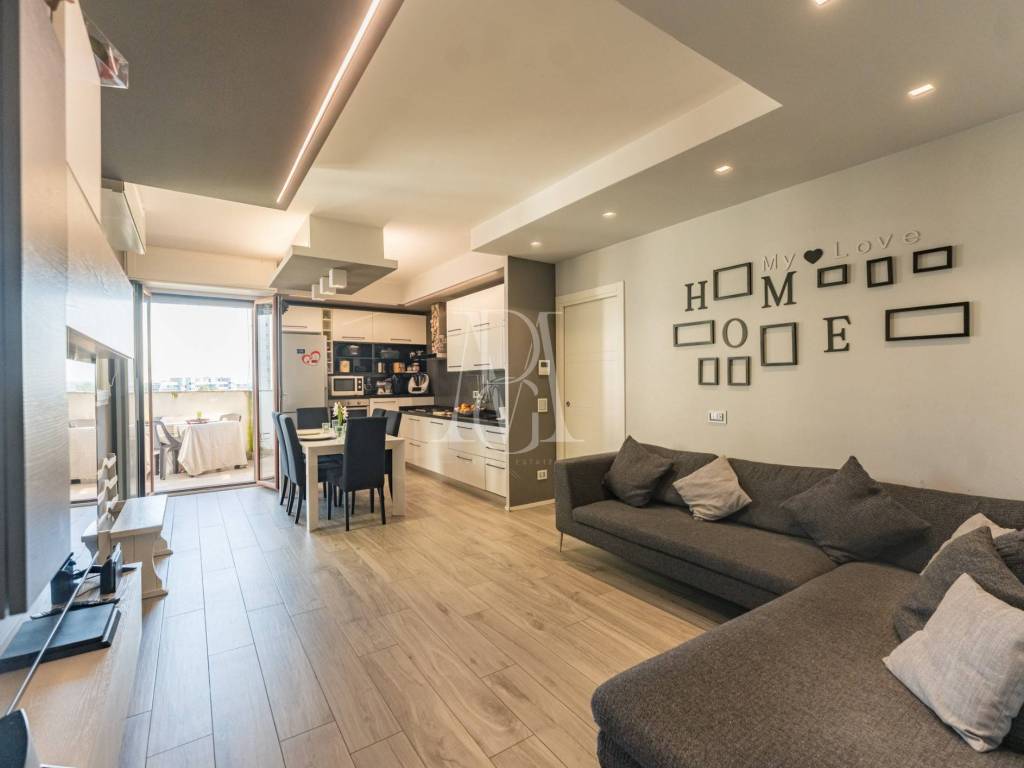 appartamento in vendita a Milano in zona Chiesa Rossa