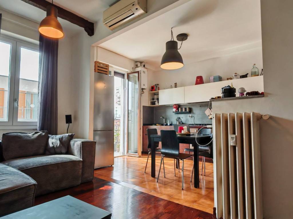 appartamento in vendita a Milano in zona Città Studi