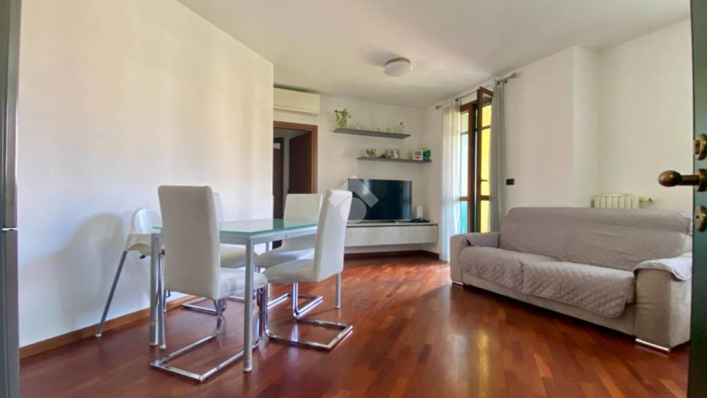 appartamento in vendita a Milano in zona Muggiano