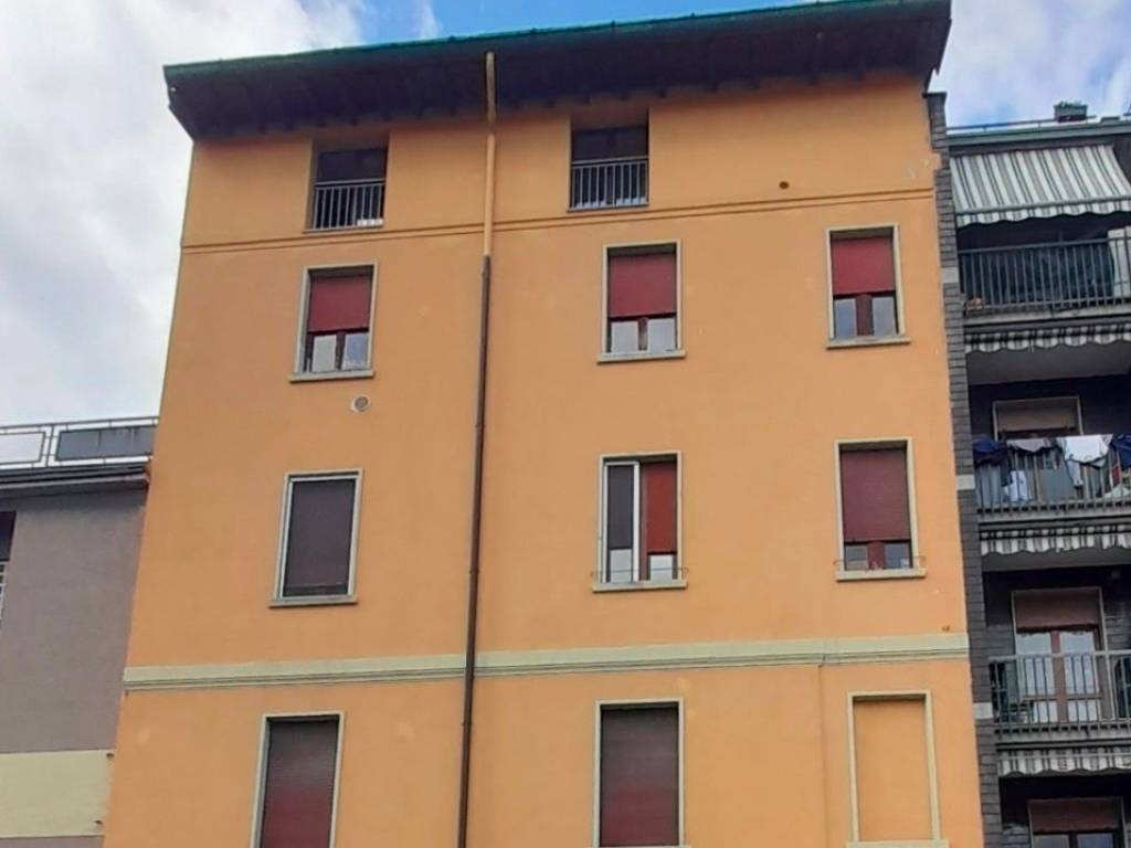 appartamento in vendita a Milano in zona Corvetto