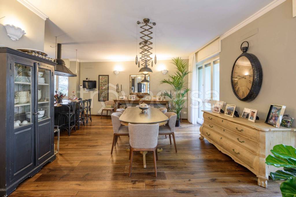 appartamento in vendita a Milano in zona Isola