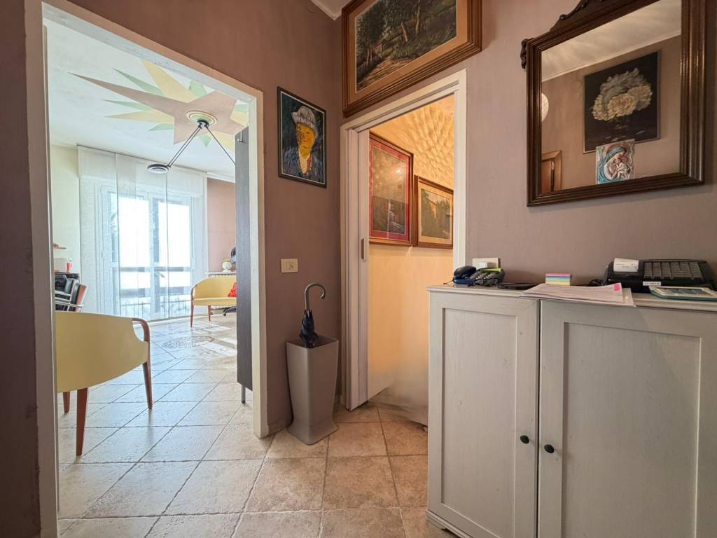 appartamento in vendita a Milano in zona Trenno