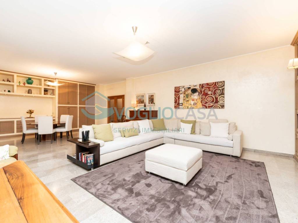 appartamento in vendita a Milano in zona Centro Direzionale