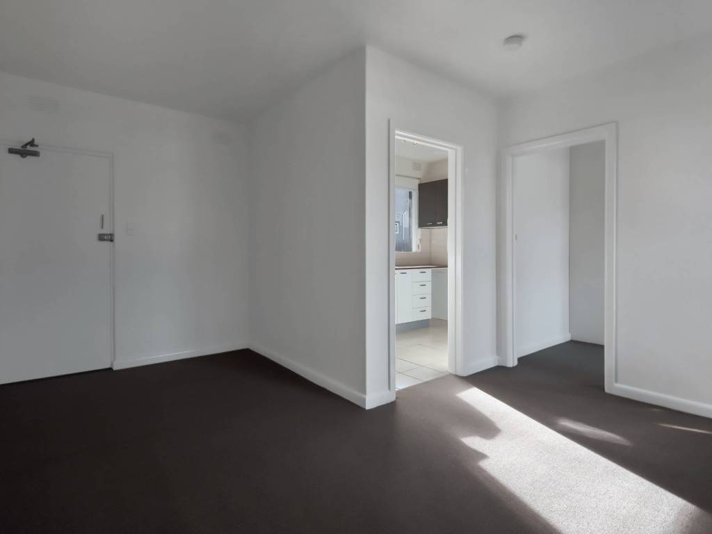 appartamento in vendita a Milano in zona Barona