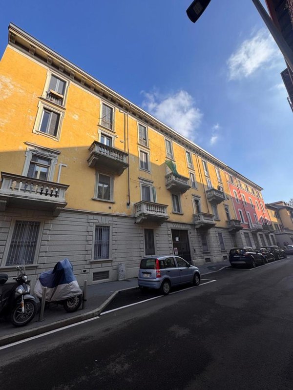 appartamento in vendita a Milano in zona Morivione
