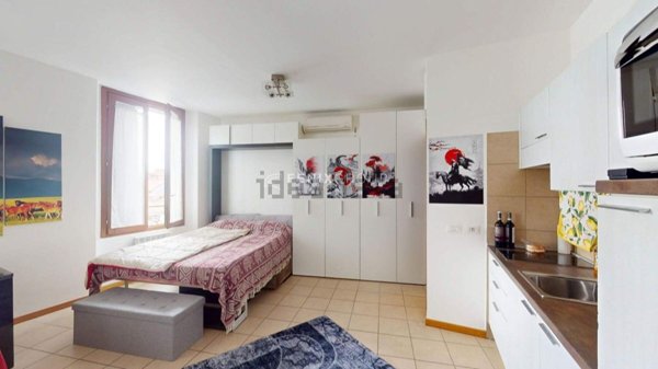 appartamento in vendita a Milano in zona Vigentino