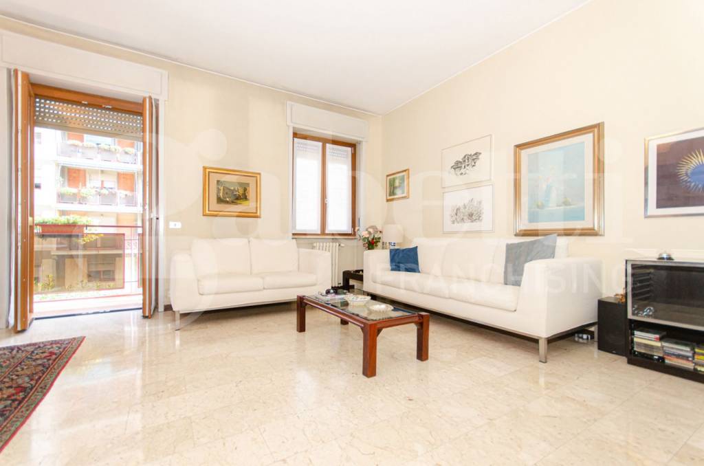 appartamento in vendita a Milano in zona Maggiolina