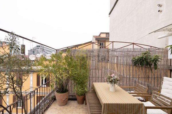 appartamento in vendita a Milano in zona Isola