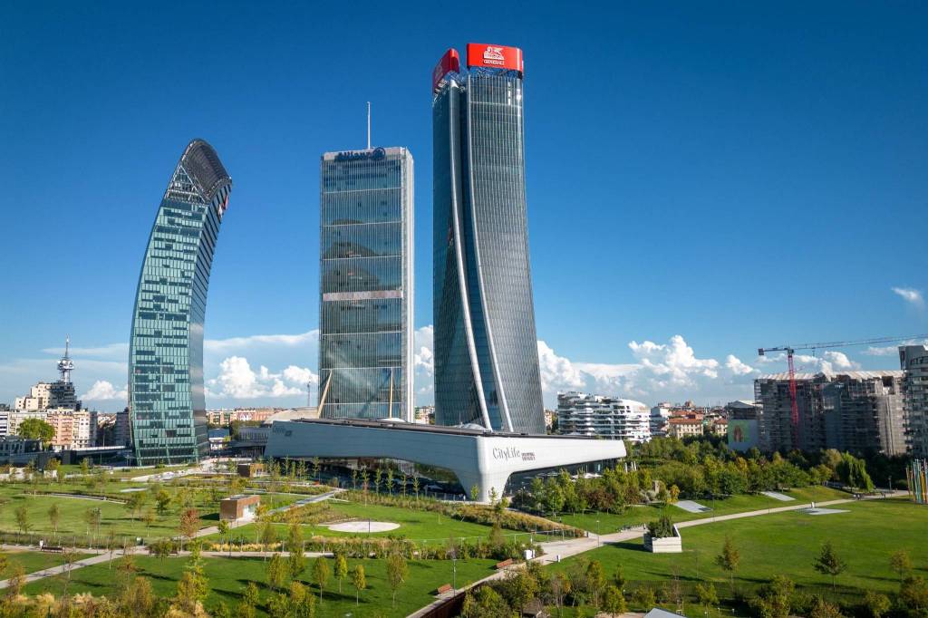 appartamento in vendita a Milano in zona Sempione