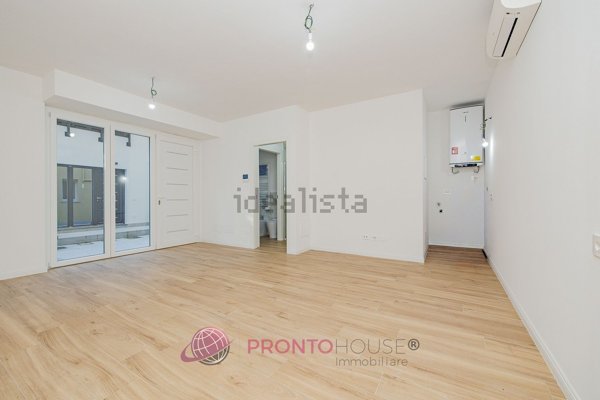 ufficio in vendita a Milano in zona Crescenzago