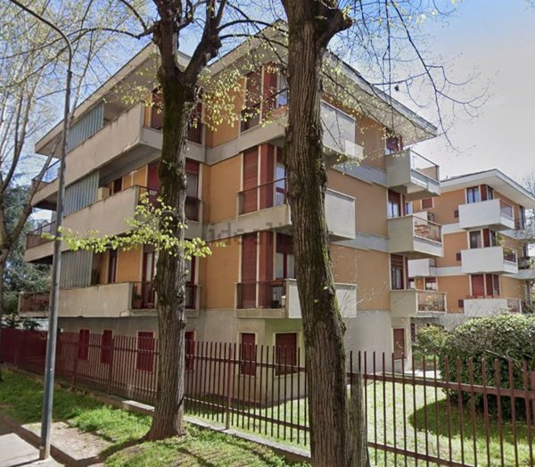 ufficio in vendita a Milano in zona Niguarda
