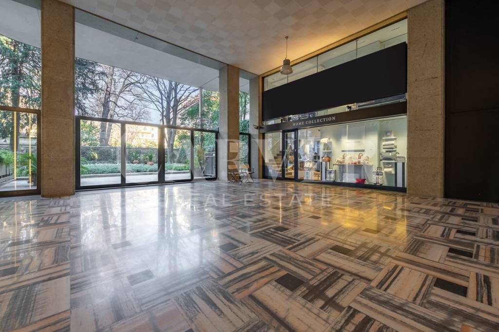 negozio in vendita a Milano