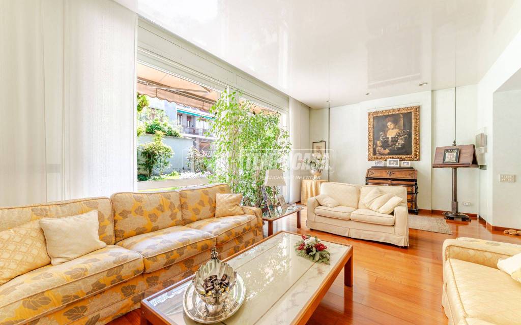 casa indipendente in vendita a Milano in zona XXII Marzo