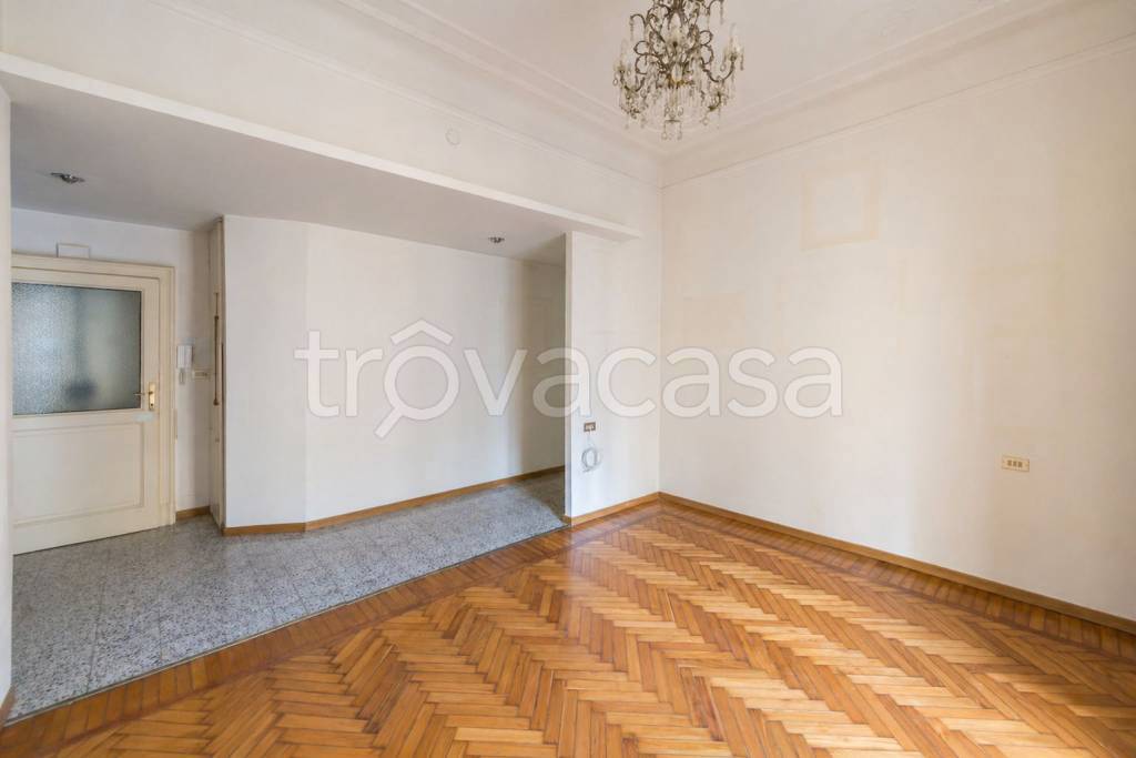 appartamento in vendita a Milano in zona Città Studi