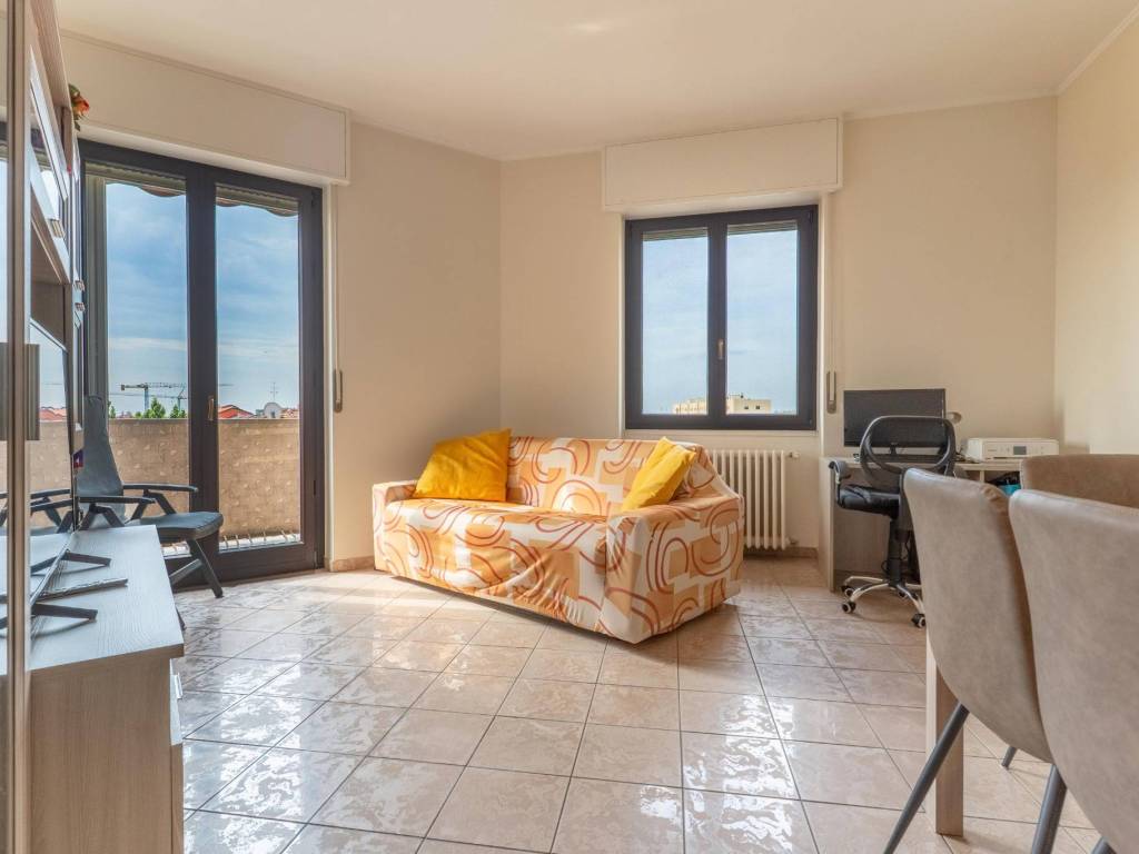 appartamento in vendita a Milano in zona Piazzale Lodi