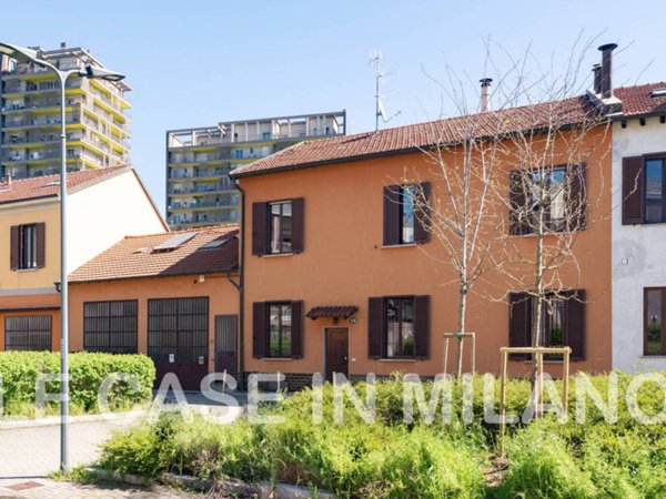 intera palazzina in vendita a Milano in zona Bovisa