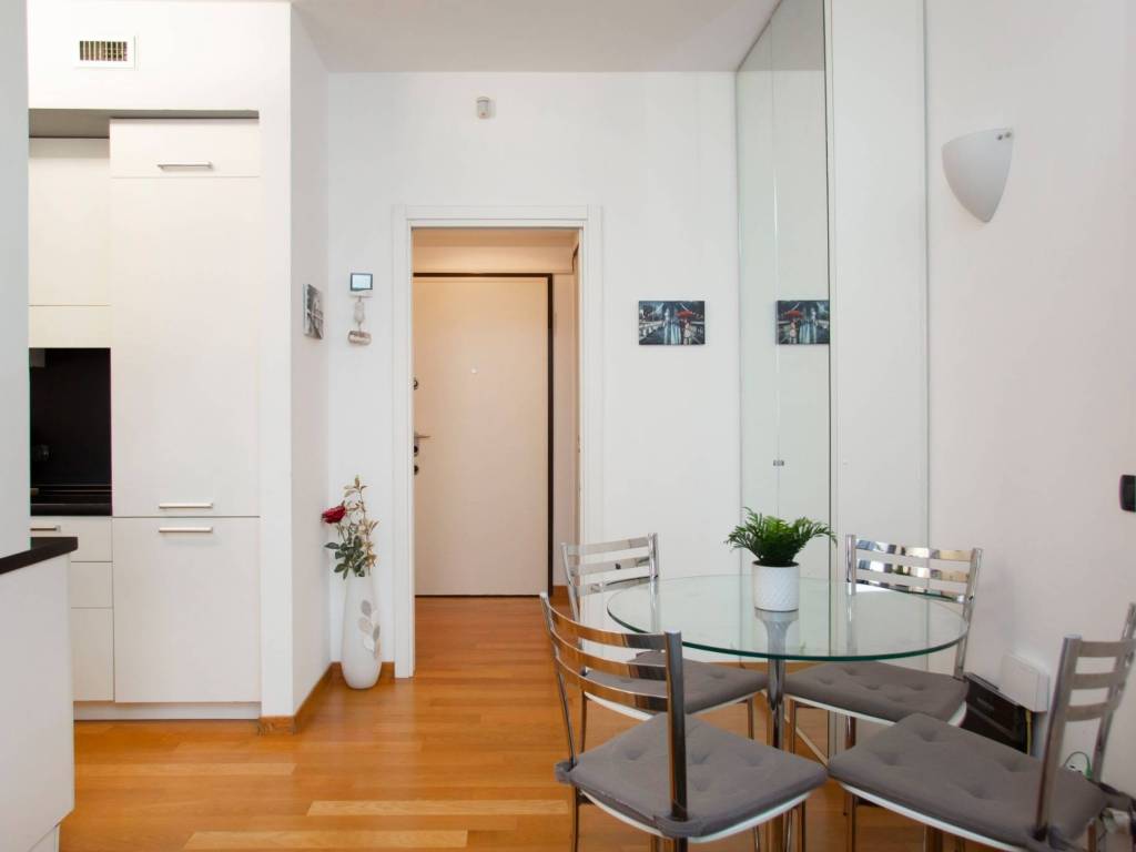 appartamento in vendita a Milano in zona Centro Direzionale