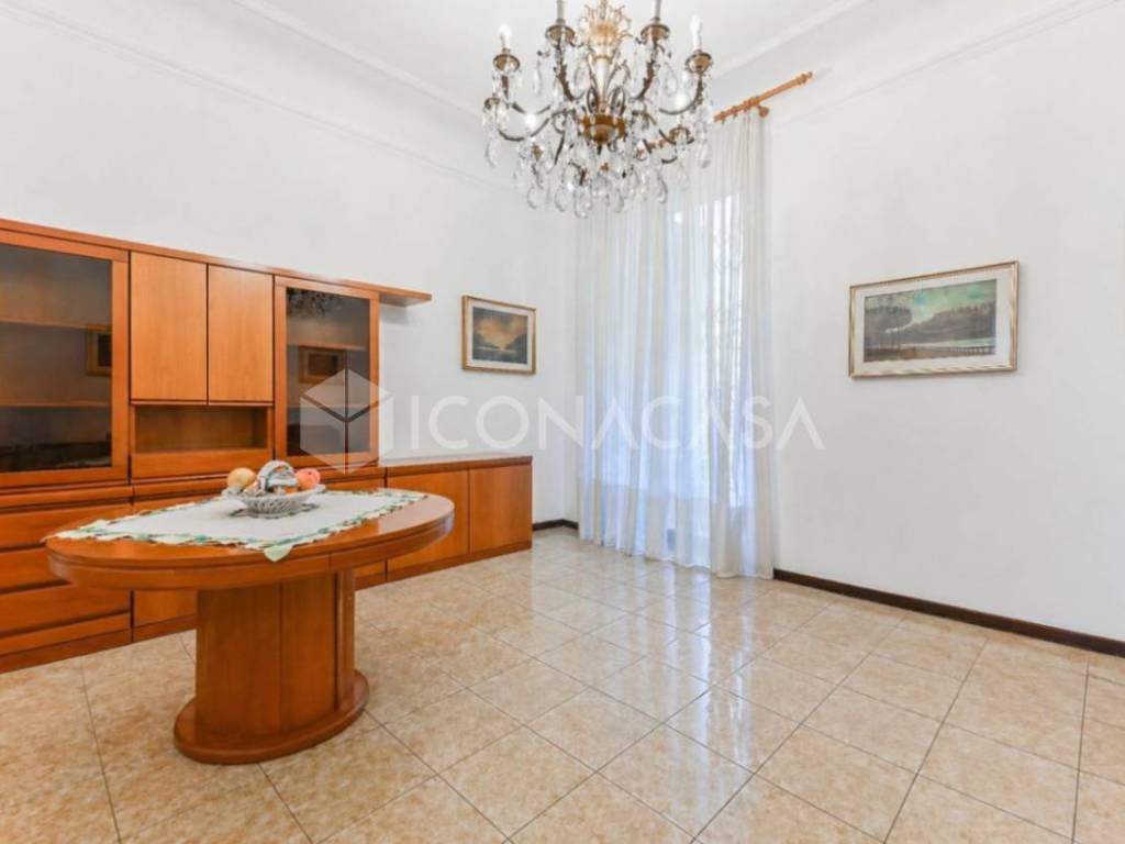 appartamento in vendita a Milano in zona Città Studi