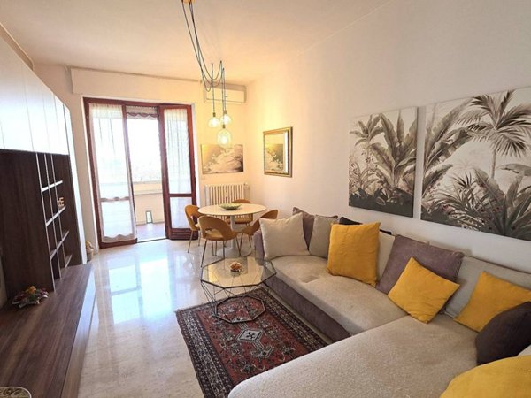 appartamento in vendita a Milano in zona Barona