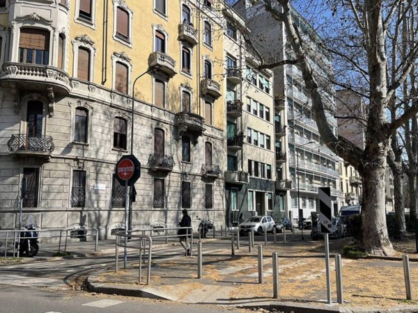appartamento in vendita a Milano in zona Solari