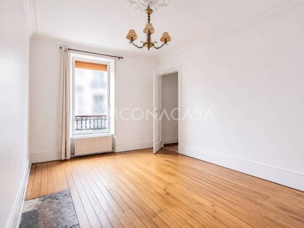 appartamento in vendita a Milano in zona Centro Direzionale