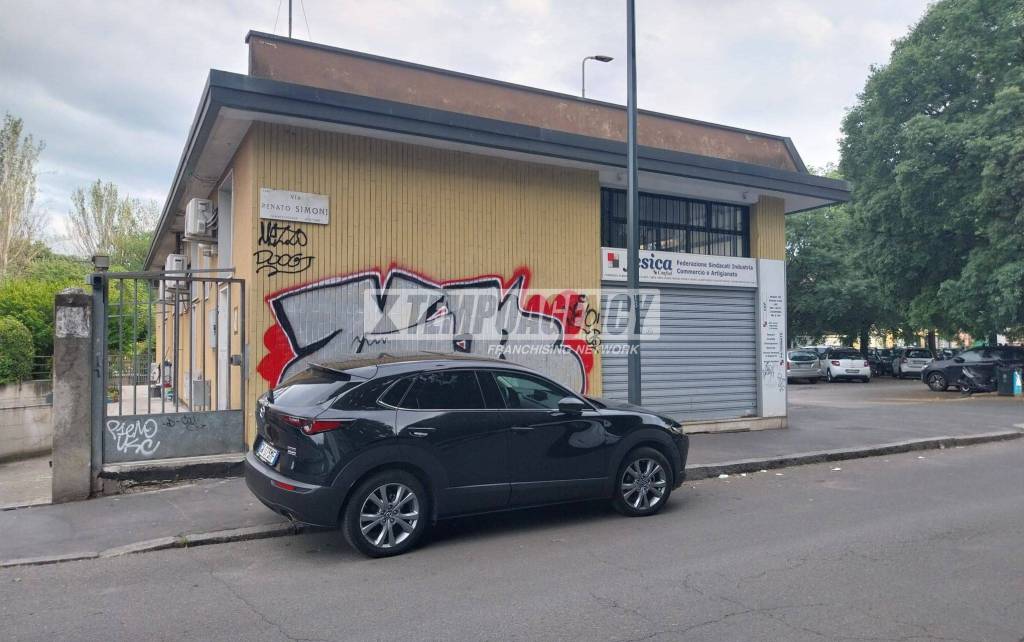 negozio in vendita a Milano in zona Vialba