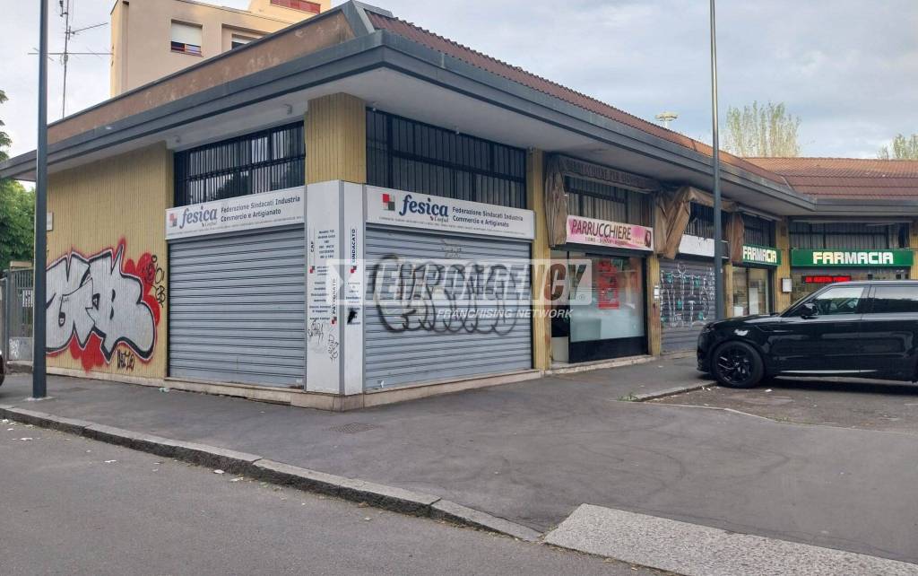 negozio in vendita a Milano in zona Vialba