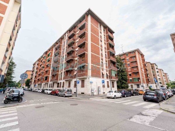 appartamento in vendita a Milano in zona Porta Vittoria