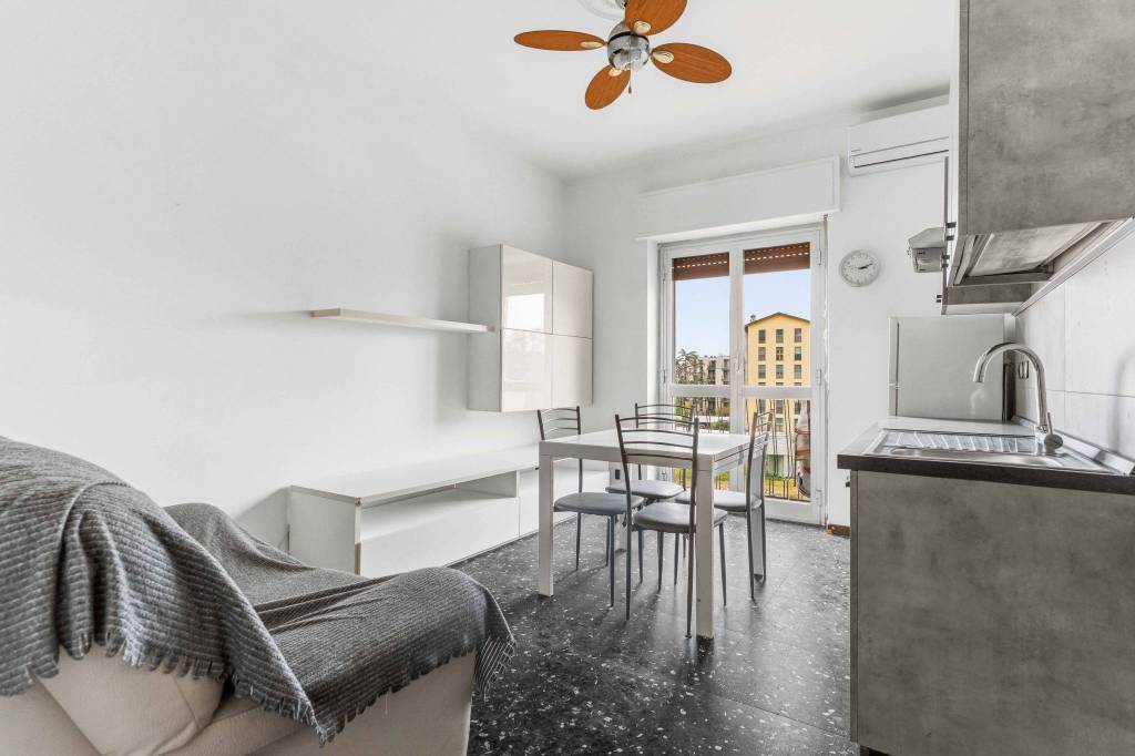 appartamento in vendita a Milano in zona Famagosta
