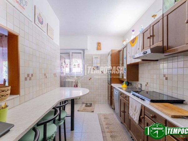appartamento in vendita a Milano in zona Quarto Oggiaro