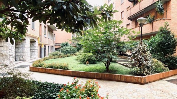 appartamento in vendita a Milano in zona Vigentino