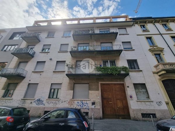 appartamento in vendita a Milano in zona Dergano