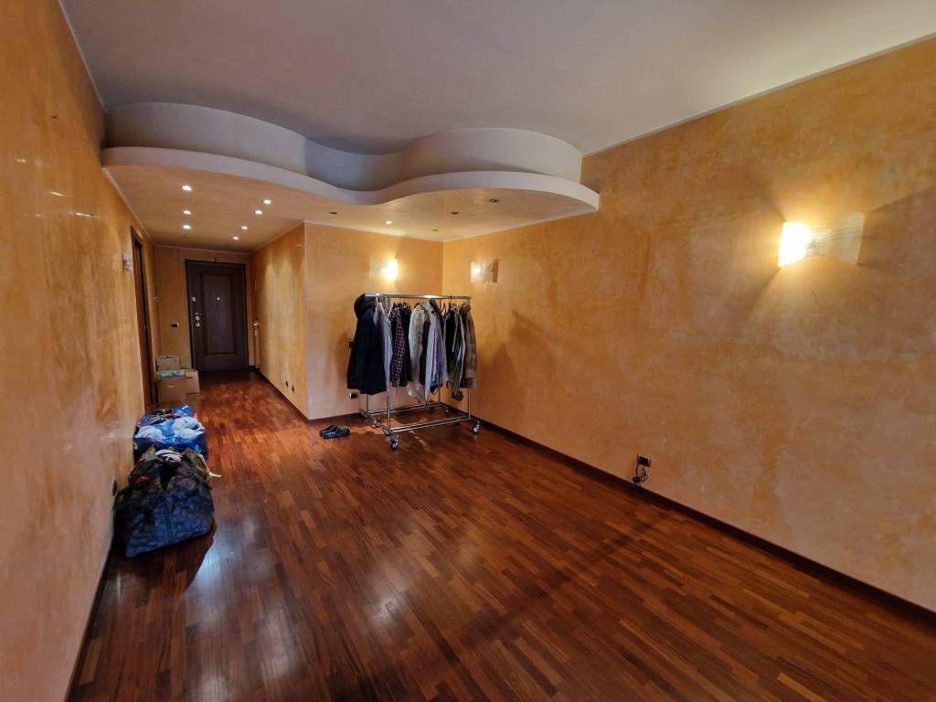 appartamento in vendita a Milano in zona Vigentino