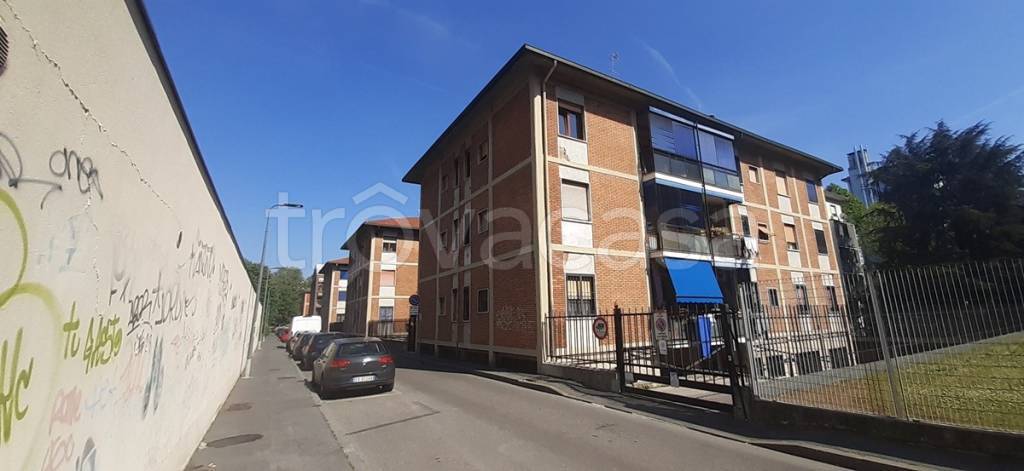 negozio in vendita a Milano in zona Vialba