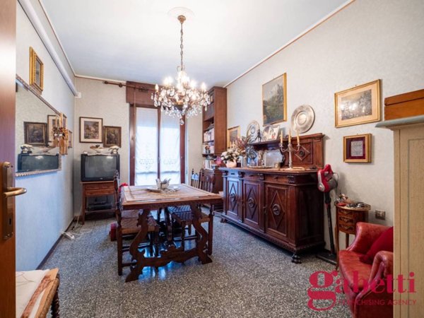 appartamento in vendita a Milano in zona Casoretto