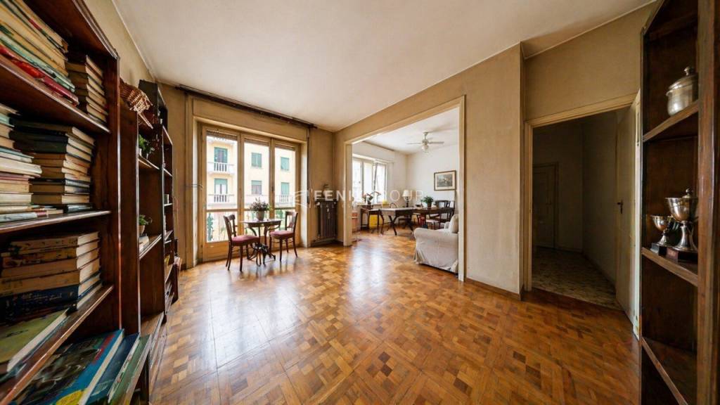 appartamento in vendita a Milano in zona Città Studi