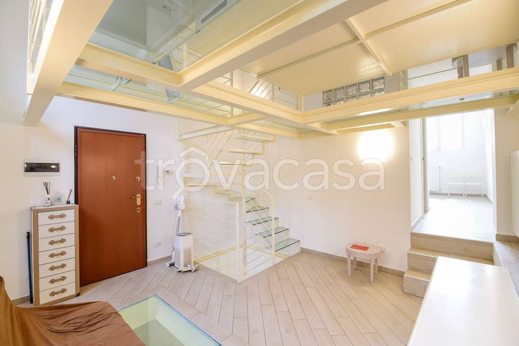 appartamento in vendita a Milano in zona Crescenzago