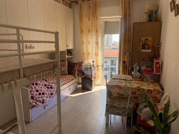 appartamento in vendita a Milano in zona Corvetto